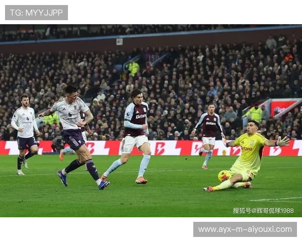 那不勒斯拟把定位球与快攻的联动训练并列为课题，打造冠军之路